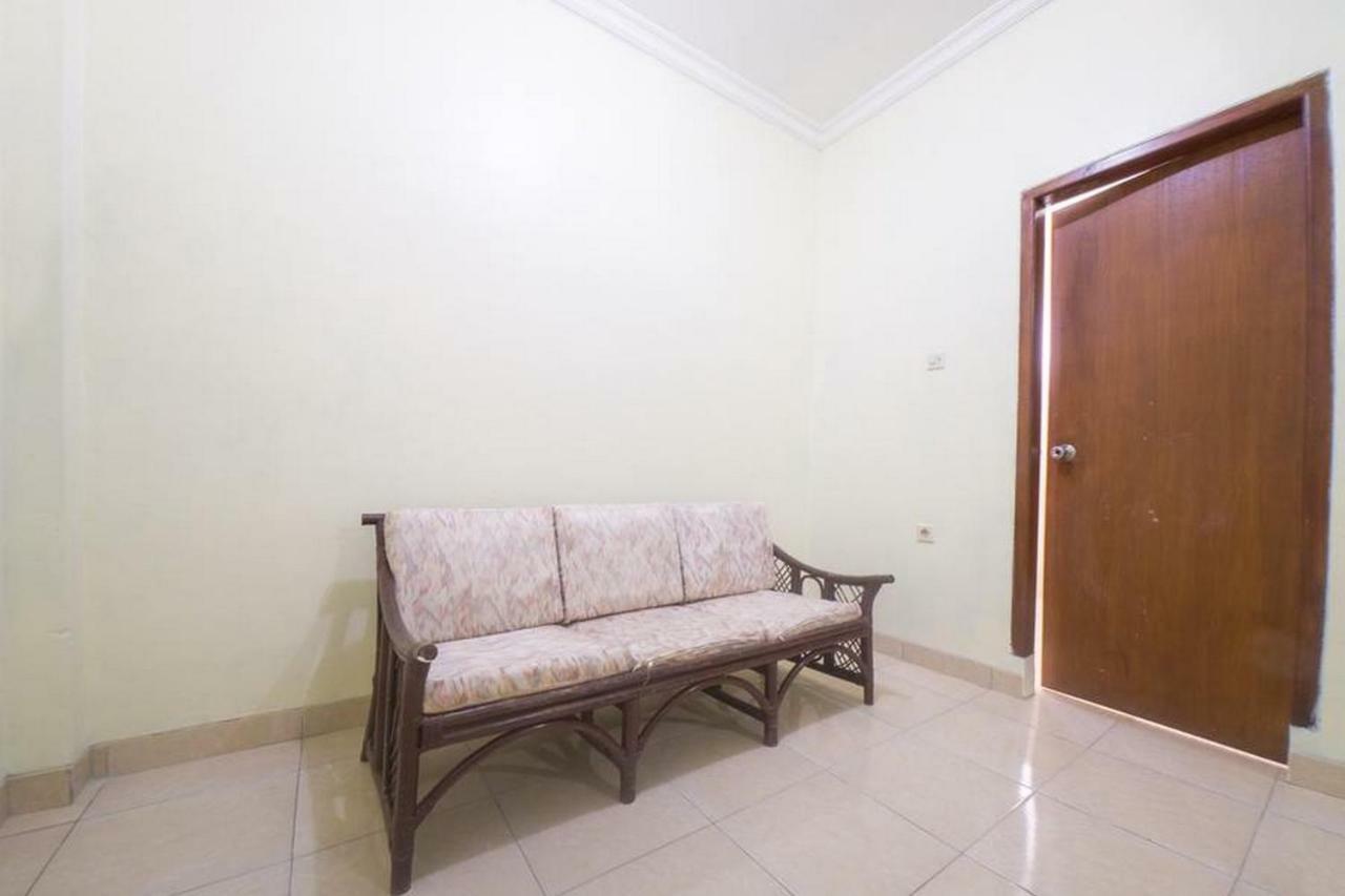 RedDoorz near Nusa Cendana University Kupang  Exterior foto