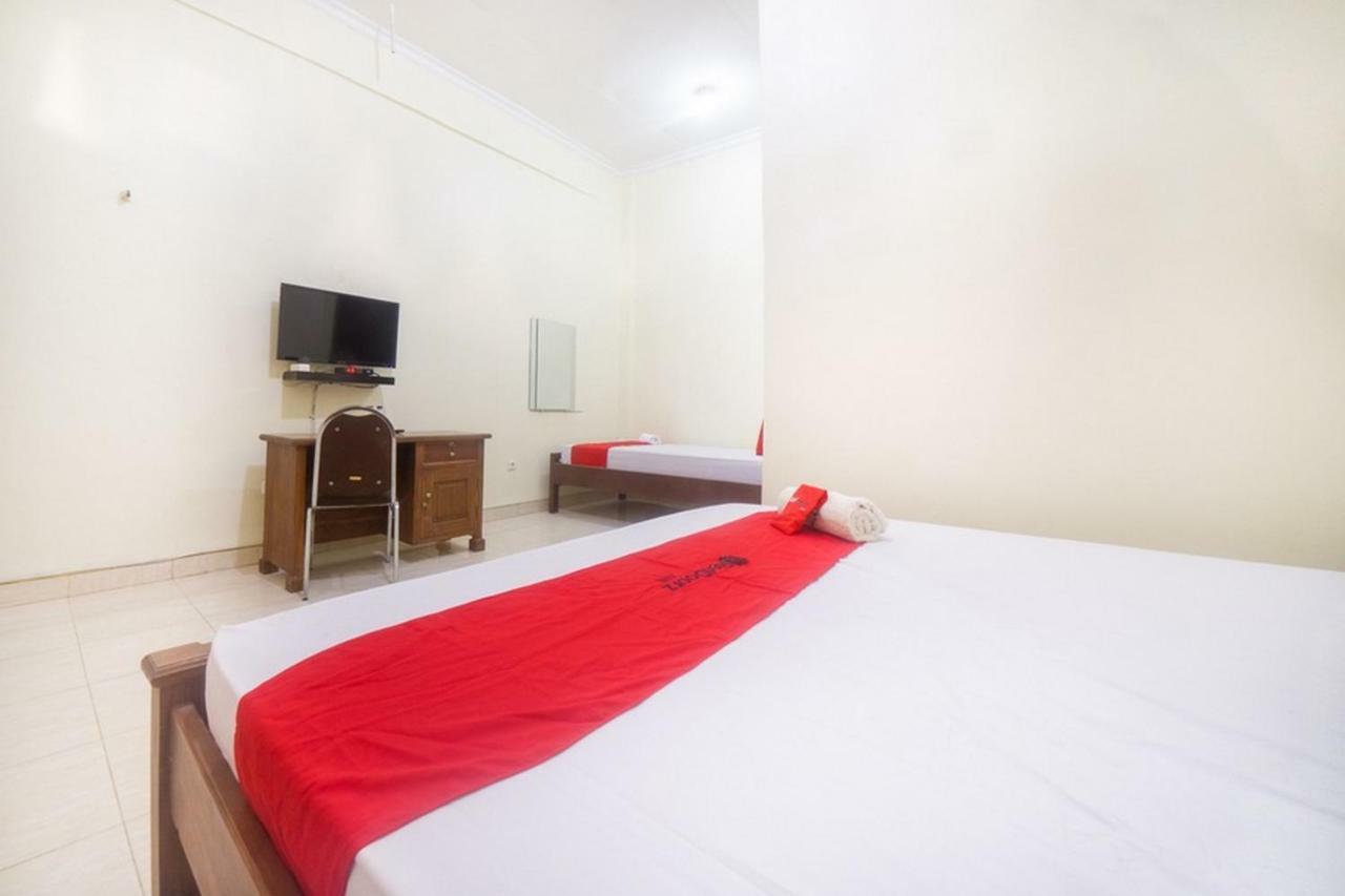 RedDoorz near Nusa Cendana University Kupang  Exterior foto