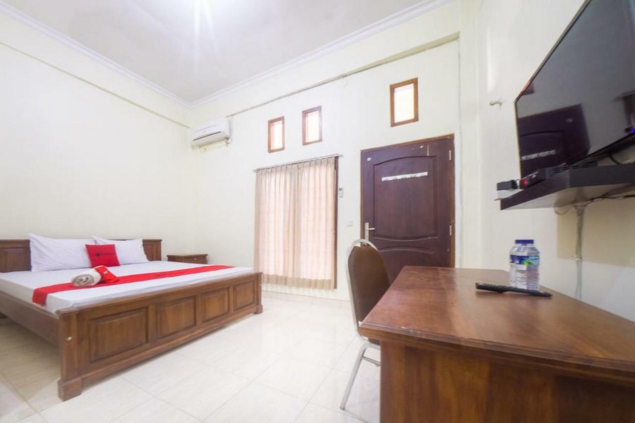 RedDoorz near Nusa Cendana University Kupang  Exterior foto