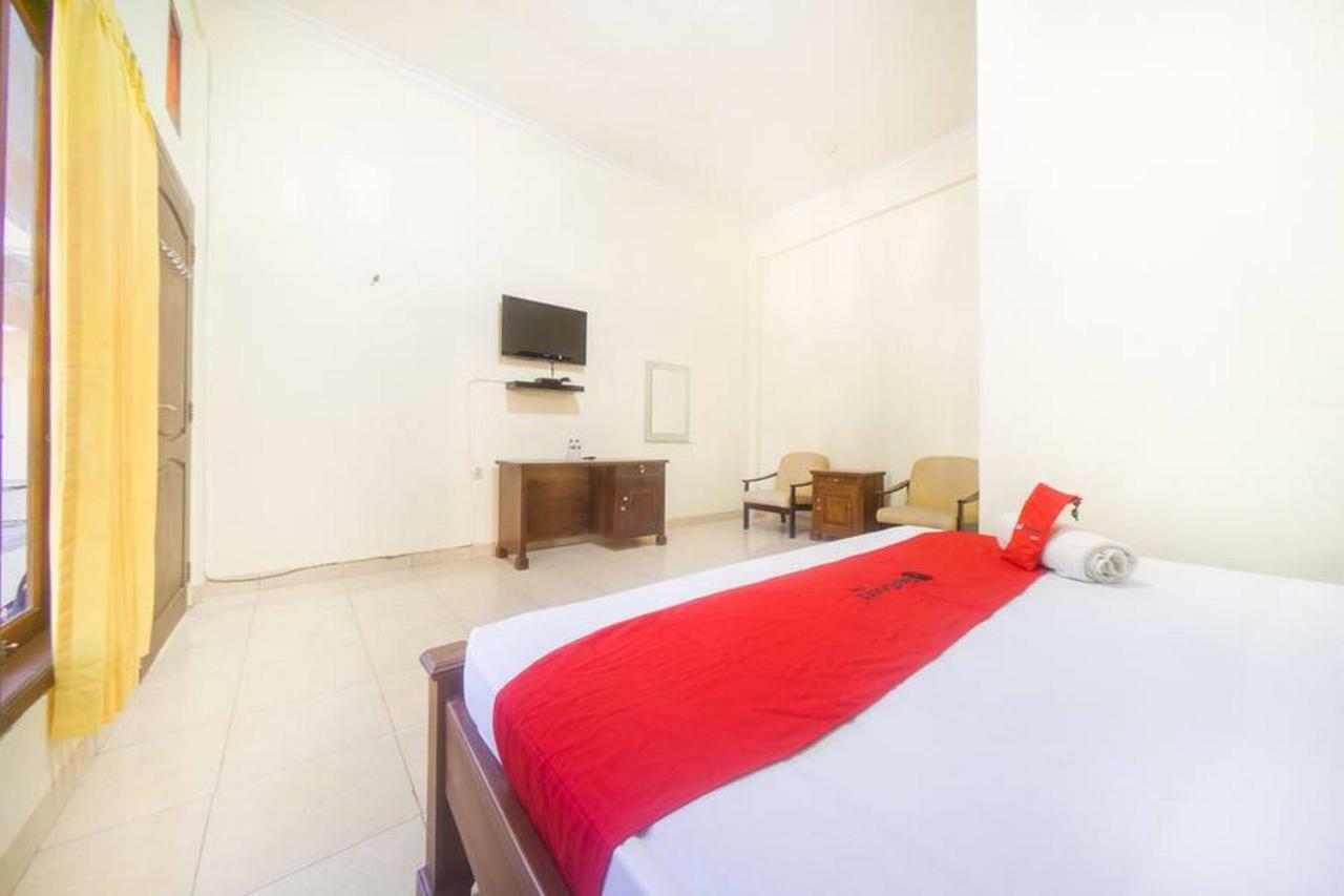 RedDoorz near Nusa Cendana University Kupang  Exterior foto